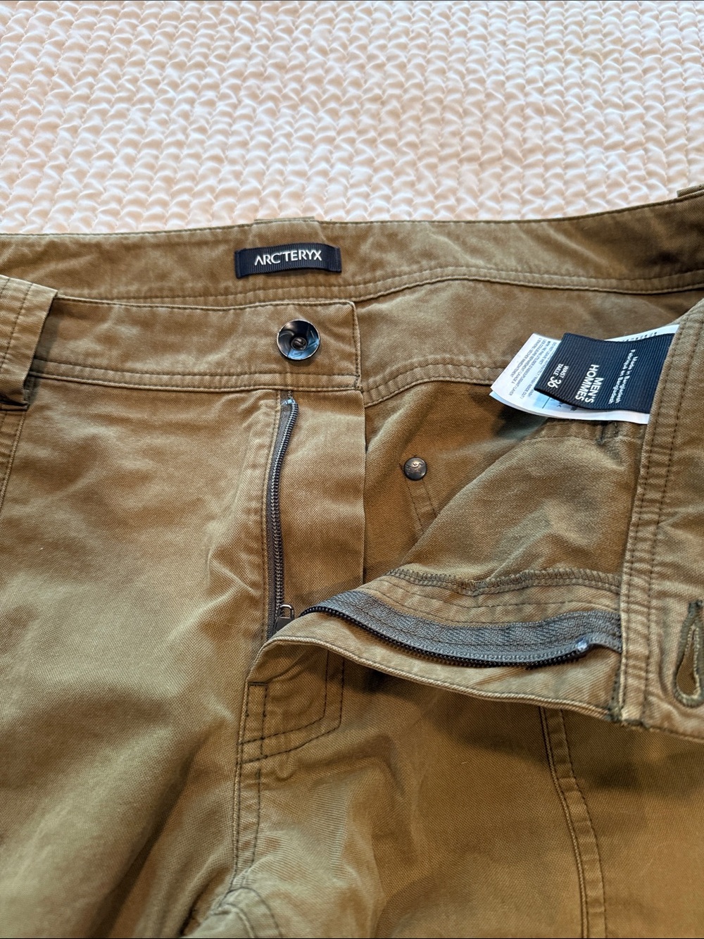 Arc'teryx Men's Olive Green Cargo Pants - Picture 5 of 12